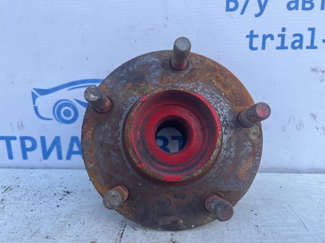 Маточина переднього колеса 40202CG010 NISSAN