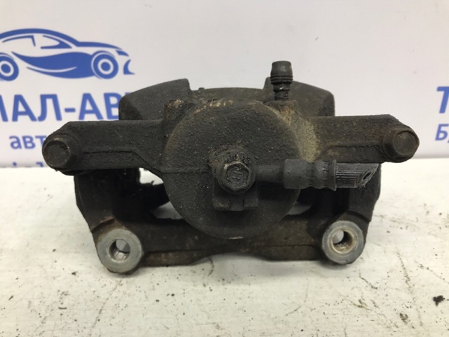 Супорт гальмівний, передній, правий 410014EA0A NISSAN