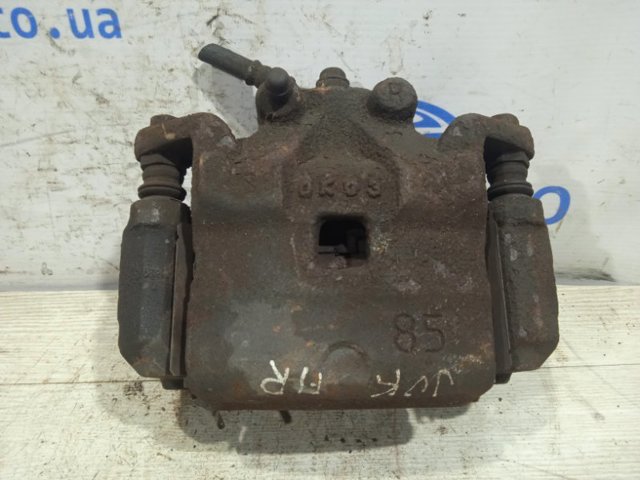 Супорт гальмівний, передній, правий 41001ET00A NISSAN