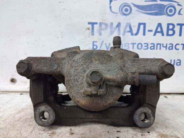 Супорт гальмівний, передній, правий 41001JD00A NISSAN