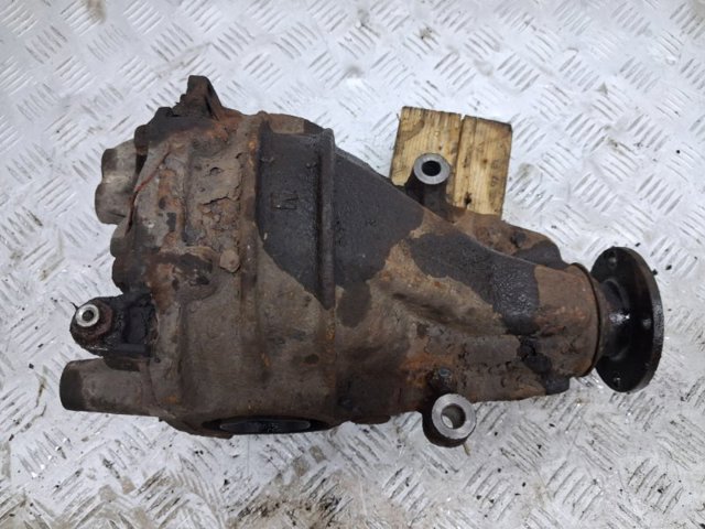 Диференціал задній 4111048080 TOYOTA