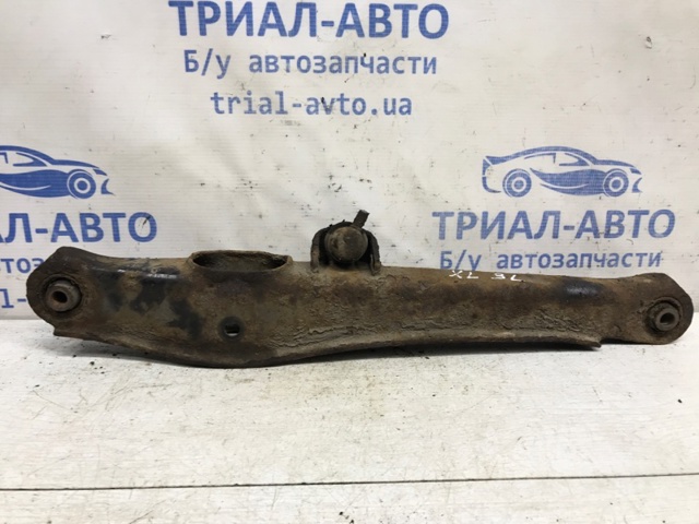 Балансир задній нижній, правий 4113A038 MITSUBISHI