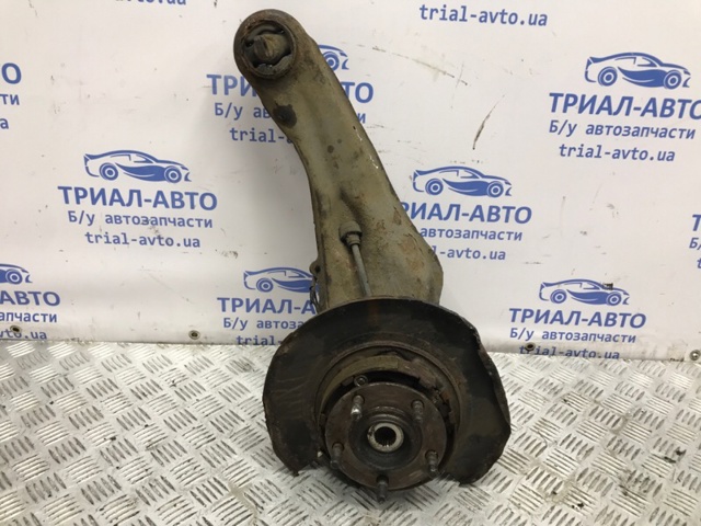 Важіль/тяга задньої підвіски подовжній нижній, правий 4125A014 MITSUBISHI