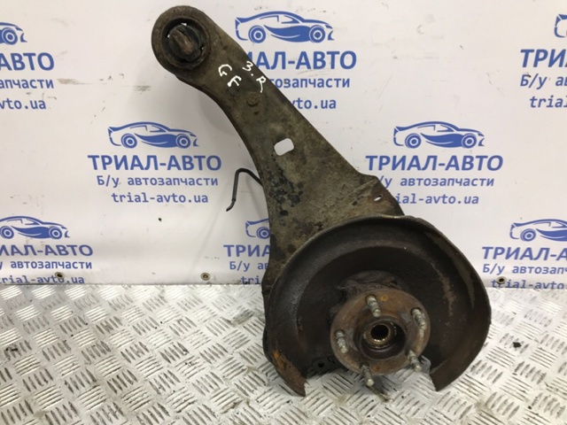 Цапфа права 4125A080 MITSUBISHI