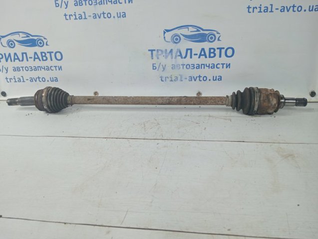 Напіввісь задня 4233042060 TOYOTA