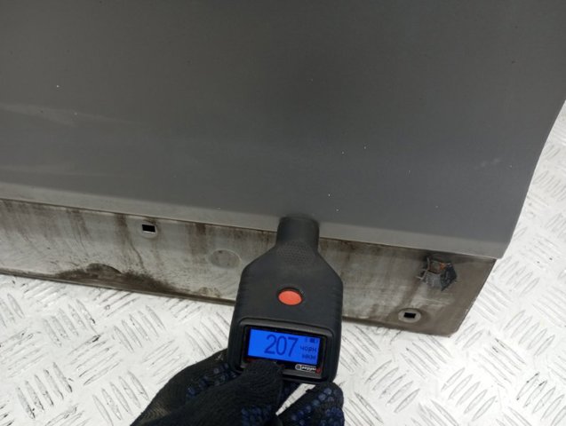 Водійські двері 42352069 GM