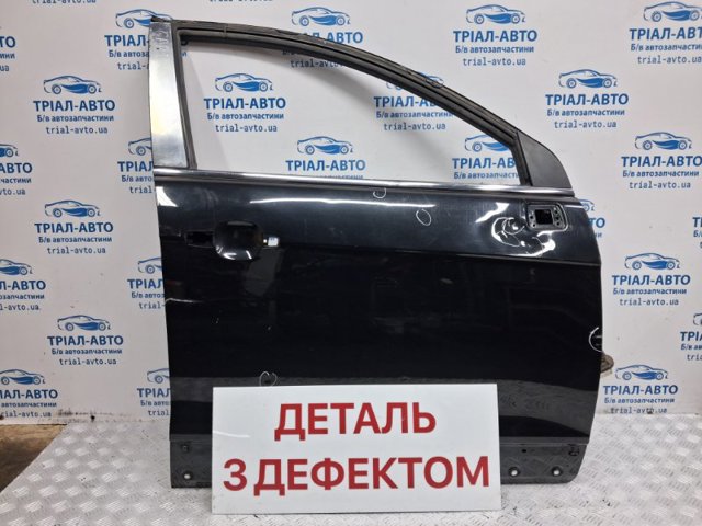 Дверка передня права 42352070 GM