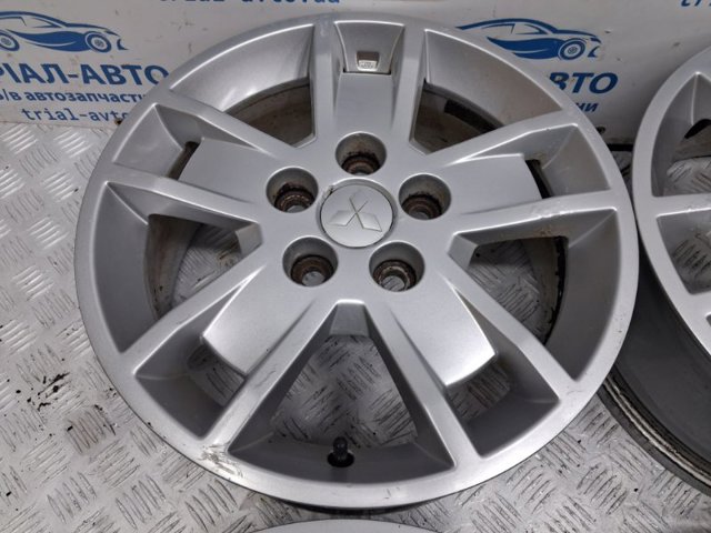 Диски колісні литі (легкосплавні, титанові) 4250A279 MITSUBISHI