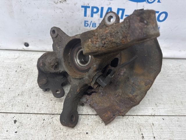 Вісь передня і поворотні кулаки 4321139045 TOYOTA