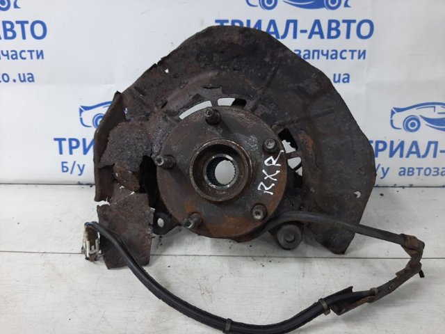 Вісь передня і поворотні кулаки 4321158020 TOYOTA