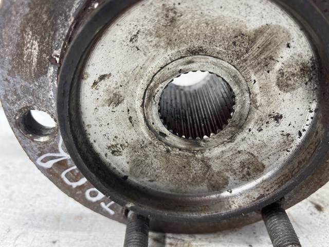 Кулак поворотний передній правий 4321160170 TOYOTA