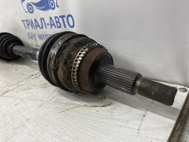 Піввісь передня, права 434100E011 TOYOTA