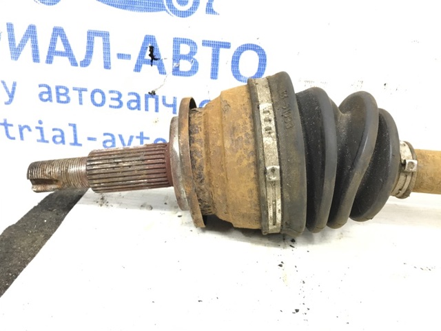 Привід передній правий 4341042210 TOYOTA