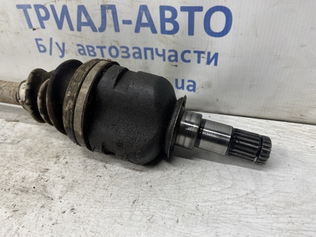 Привід передній лівий 4342005240 TOYOTA