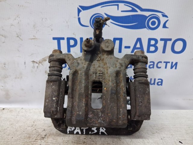 Супорт гальмівний задній правий 44001EB30A NISSAN