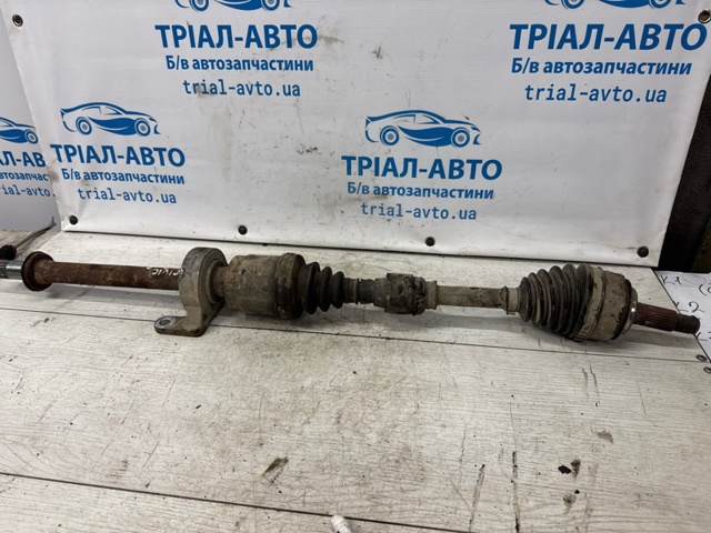 Піввісь передня, права 44305SNLT50 HONDA