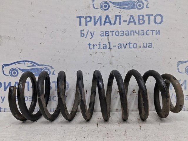 Пружина передня, права 4432409450 SSANG YONG