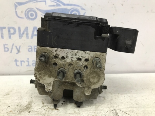 Блок керування АБС (ABS) 4451033090 TOYOTA