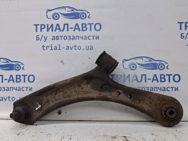 Важіль передній лівий 4520254L20 SUZUKI