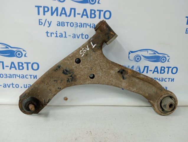 Важіль передній лівий 4520278K00 SUZUKI