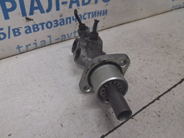 Циліндр гальмівний, головний 46010AX701 NISSAN