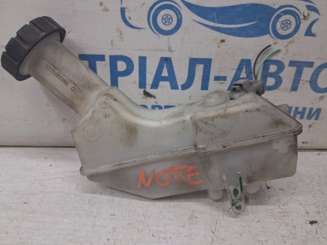 Бачок ГГЦ 46090AX700 NISSAN