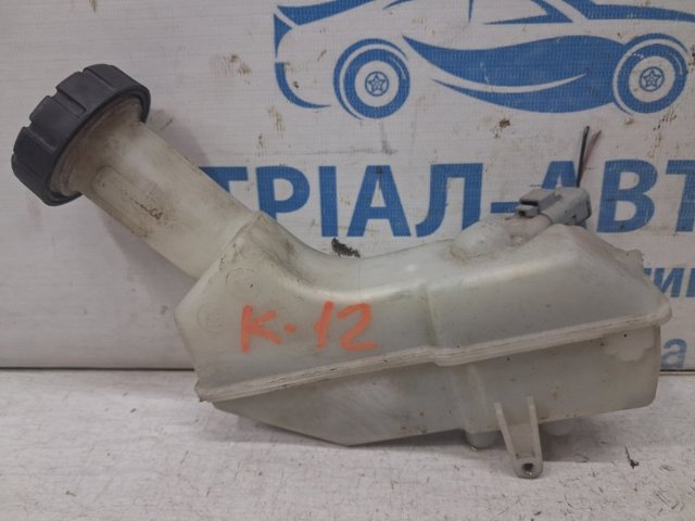 Бачок гальмівної рідини 46090AX701 NISSAN