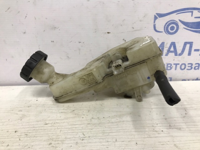 Бачок гальмівної рідини 46090EM00B NISSAN