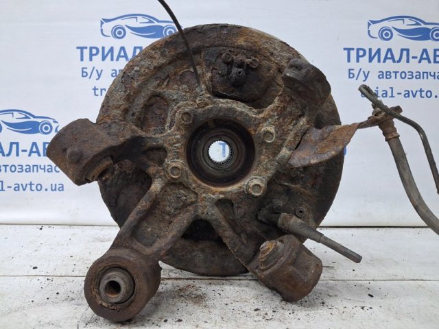 Цапфа поворотного кулака 4615065J00 SUZUKI