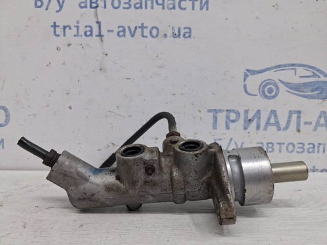 Циліндр головний гальма (Гідротормоз) 4720105110 TOYOTA