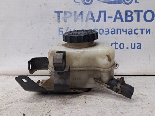 Бачок головного гальмівного циліндру Лексус RX 330/350