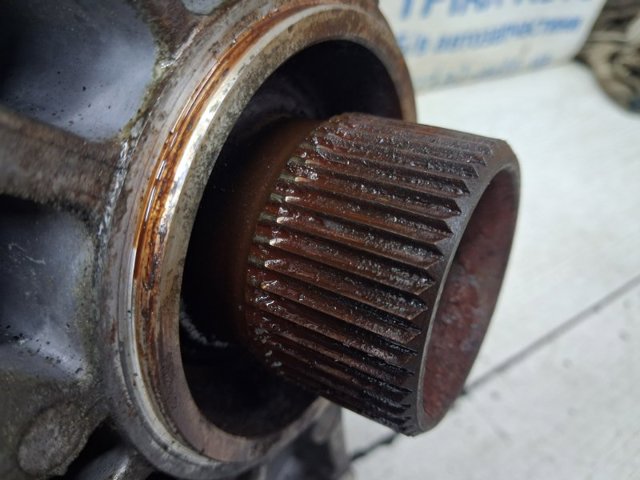 Коробка роздавальна 473003B800 HYUNDAI