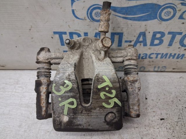 Супорт гальмівний задній правий 4773005070 TOYOTA