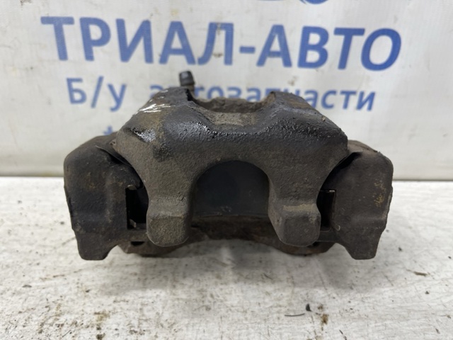 Супорт гальмівний задній правий 4773048040 TOYOTA