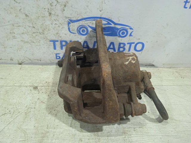 Супорт гальмівний, передній, правий 4773048120 TOYOTA