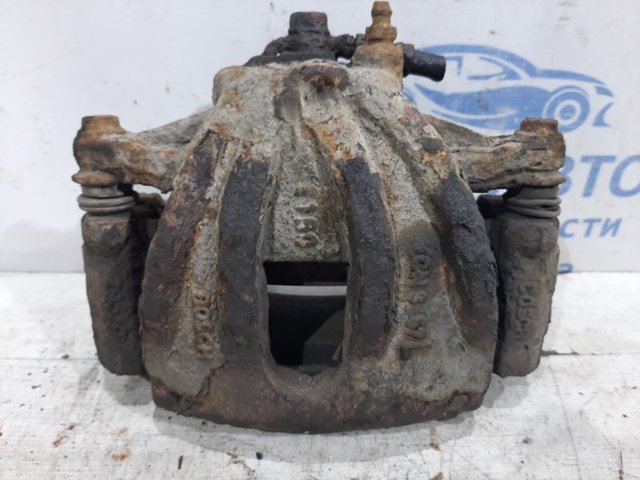 Супорт гальмівний, передній, лівий 4775005060 TOYOTA
