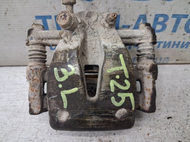 Задній гальмівний супорт лівий 4775005070 TOYOTA