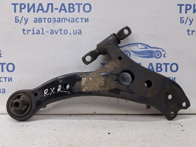 Правий важіль передній нижній підвіски 480680E010 TOYOTA