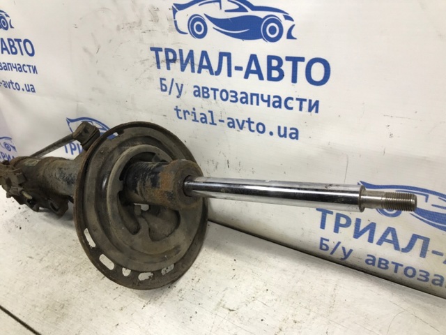 Стійка передня права 4851080285 TOYOTA