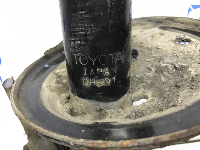 Амортизатор передньої підвіски, лівий 4852039455 TOYOTA