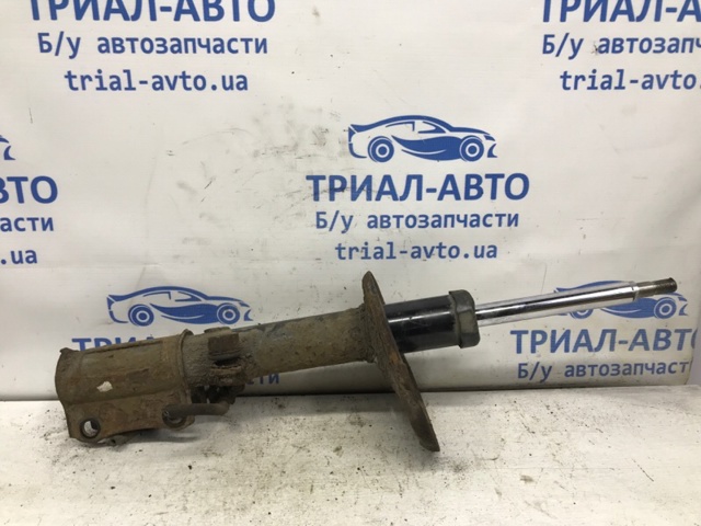 Амортизатор задній, правий 4853039765 TOYOTA