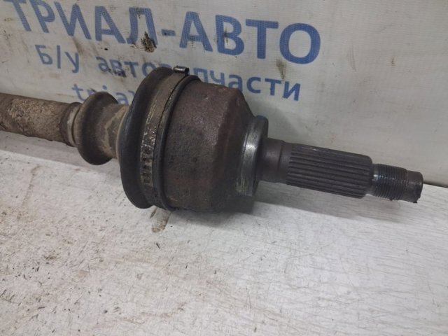 Піввісь передня ліва 495013E201 HYUNDAI