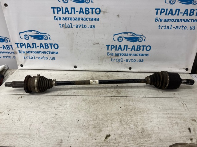 Піввісь задня, ліва 496002W050 HYUNDAI