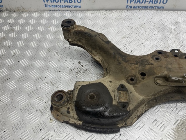 Балка передньої підвіски, підрамник 5120105072 TOYOTA