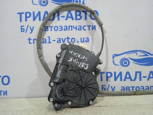 Актуатор замка багажника (задніх дверей) 51247273752 BMW