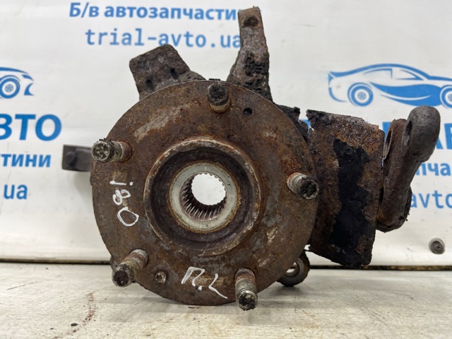Цапфа - поворотний кулак передній, лівий 51715A6000 HYUNDAI