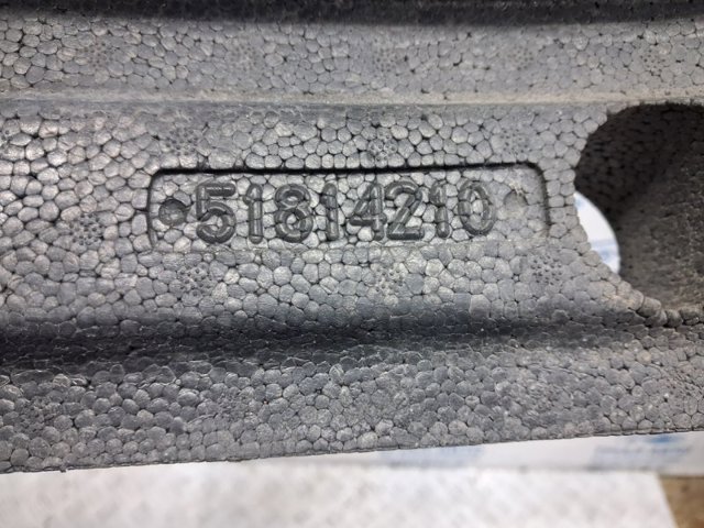 Абсорбер бампера переднього 51814210 FIAT