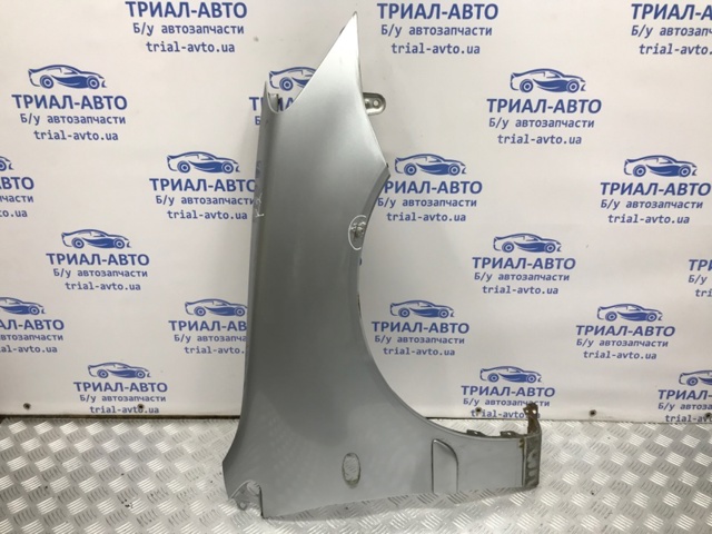 Переднє праве крило 5220A734 MITSUBISHI