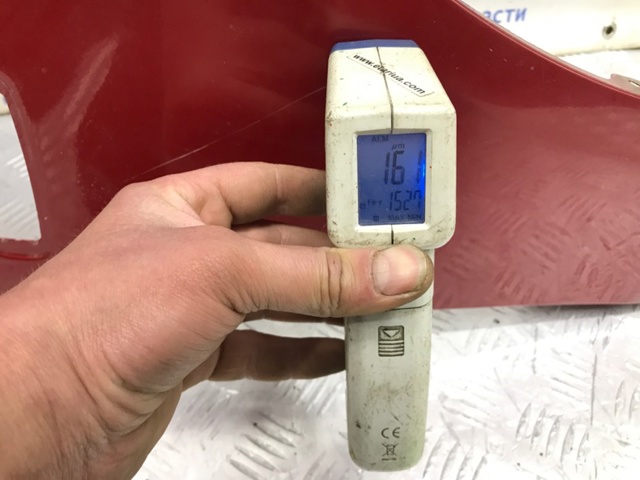 Переднє праве крило 5220C528 MITSUBISHI