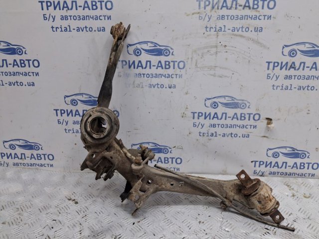 Балансир задній нижній, правий 52370SNAA04 HONDA